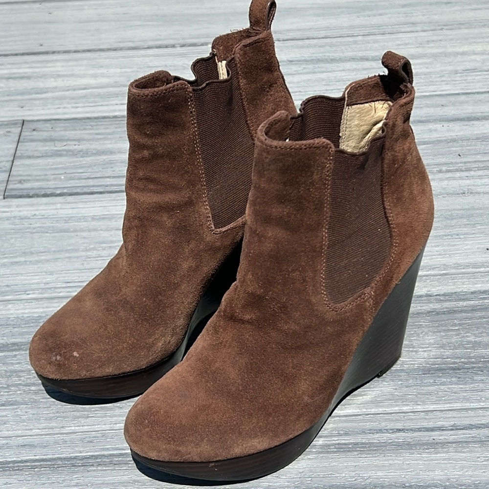 Michael Michael Kors Brown Suede Chelsea Wedge Ankle Booties Size 8